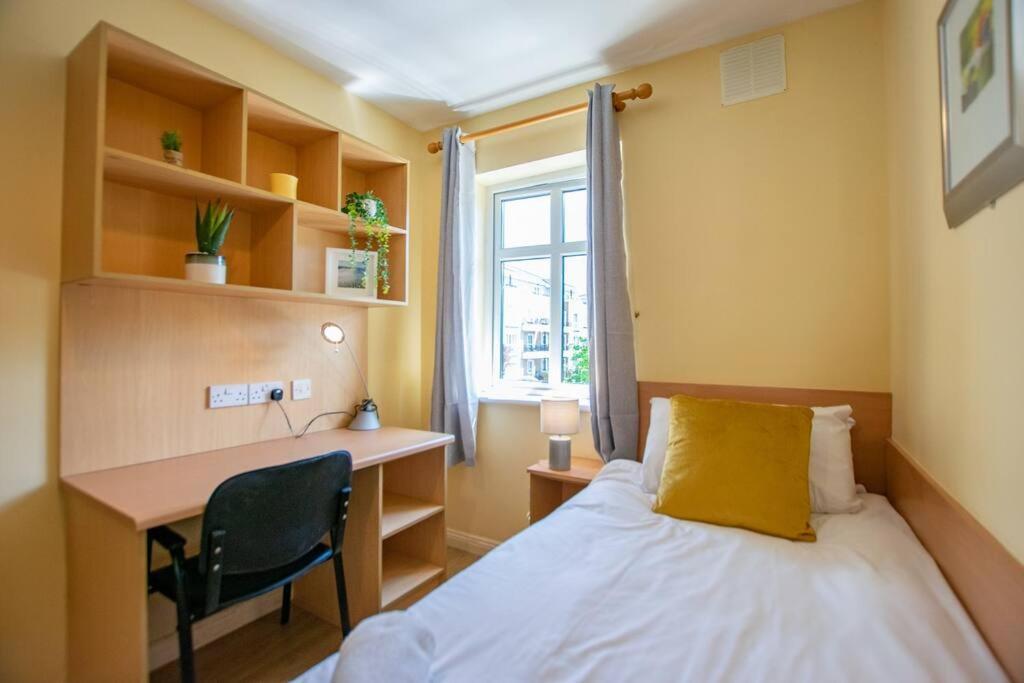 106 - The Townhouse By Shortstays Galway Kültér fotó